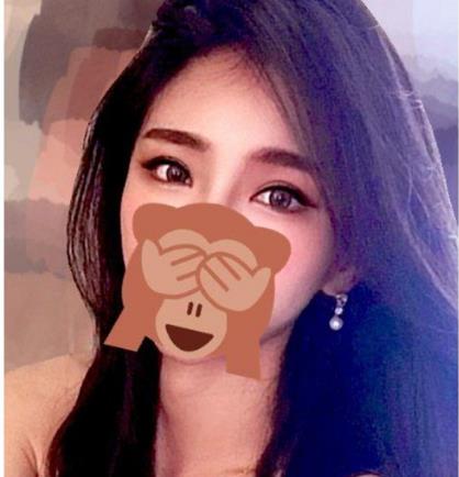 高颜值精选Y妻ChenYY兄弟互换老婆身材酥胸长腿多人游野外1V120M