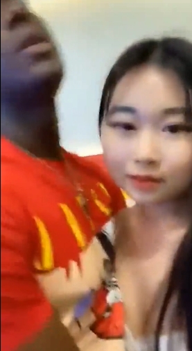 黑爹:优势、发展趋势、受欢迎、有钱、有魅力、耐心、温柔女性追求:社会地位、伴侣