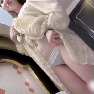 高颜值美眉纯纯欲欲甜美1V136M百度云狂舔猛舔就地政法永久链接