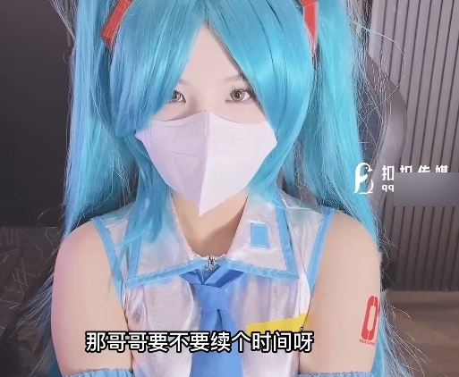 性感活力的校花小敏儿的撩人表演和激烈动作