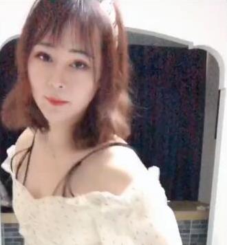 张思妮外卖手机壳，70部