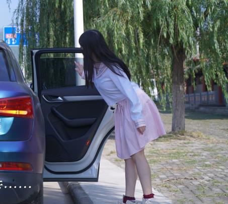 被搭讪后被强行拖拽上车，醒来时被玩弄打晕的人嗷嗷叫