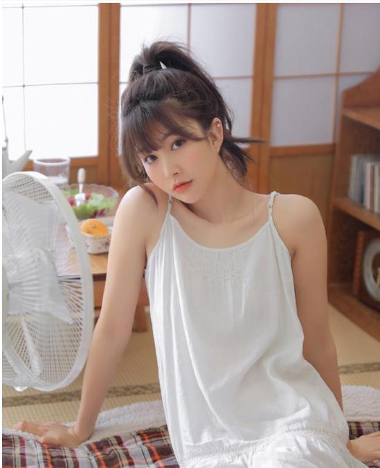 日系美女小爱自编自导自演的剧情作品