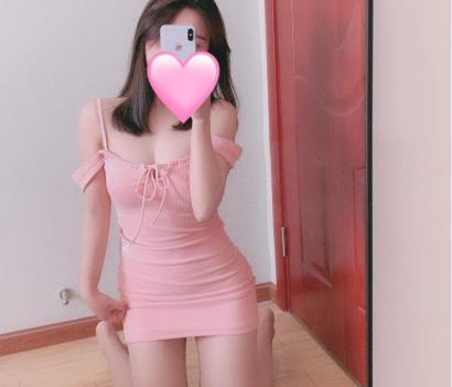 微博福利姬精选：高颜美腿三大件