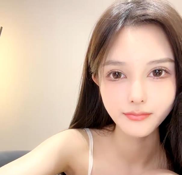 网红脸的老主播香奈奈的绿播女神18V12.1G