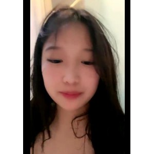 火爆实战！清纯美女主播自拍视频一小时五十二分