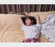 一米八大梨子精选美女视频合集5.9G,多款角色扮演尽显身材美腿