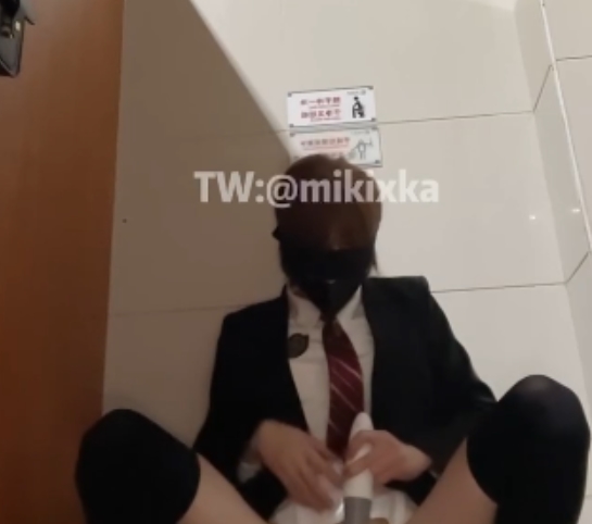 mikixka展示任务1-11小视频合集,26v28g百度盘资源,别拿当直播内容,收藏防失效