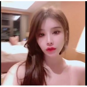 绿茶婊Roses&鲤鲤自拍视频大放送，诱人身材无水印