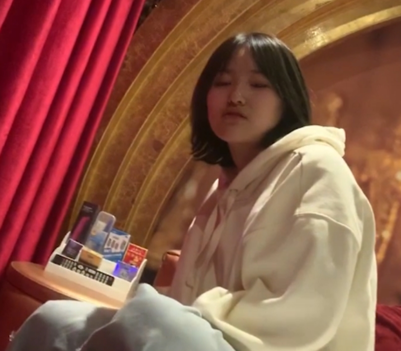 打造的,让人看了之后回味无穷。如果你也是唐哥的粉丝,不妨收藏他的视频,让他的温暖和快乐永远伴随着你。