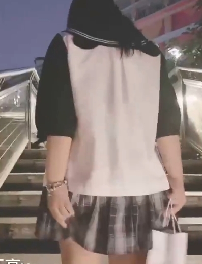 某推精选穿环少女沙耶妹妹完整合集:脸蛋皮肤大眼睛,修长美腿超球球围,不科学身材浮力姬玩偶姐姐,Y环R钉车灯技术1.6G