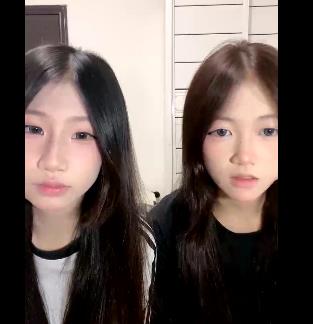 颜值闺蜜大学生自拍视频1V-1.2G,车衣道具秀馒头小特写,完美妹妹嫩嫩的