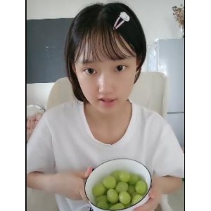 起来，跟着这对姐妹花一起享受舞蹈的魅力吧！热榜小女菩萨姐妹花女仆秀视频资源大放送！WC年直播道具秀惊艳上贤娆快来一睹为快！