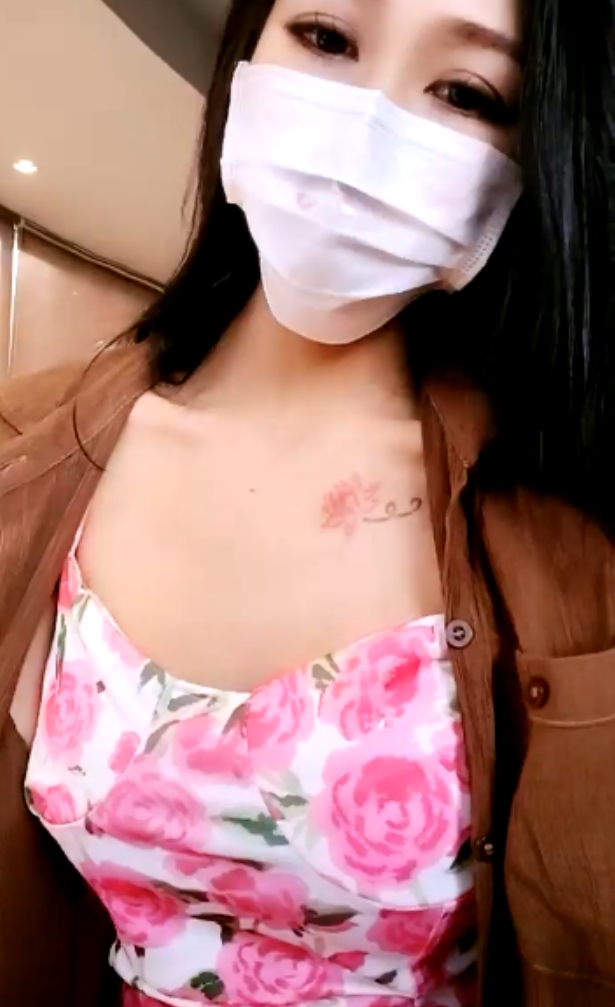 “神秘表演者”震撼出场,不明液体惊艳全场,视频失效无法补救!