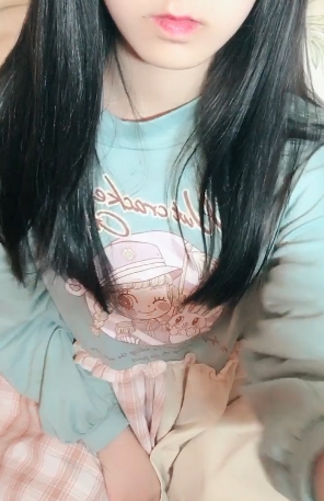 清纯美少女小银狐,动人气质惹人爱,婴儿肥皮肤棒到不行