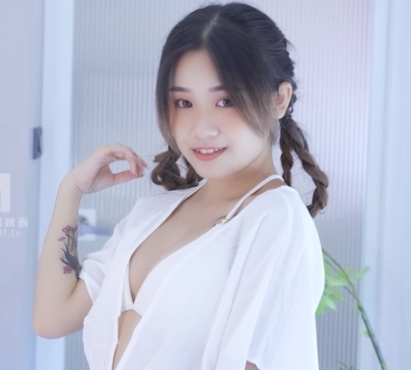 邻家妹妹韩棠泳装视频,614MB,男主心动