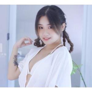 邻家妹妹韩棠泳装视频，614MB，男主心动