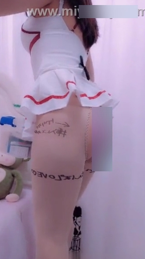 《奈斯小姐姐伊薇的精选视频118MB,身材肉感圣诞护士》