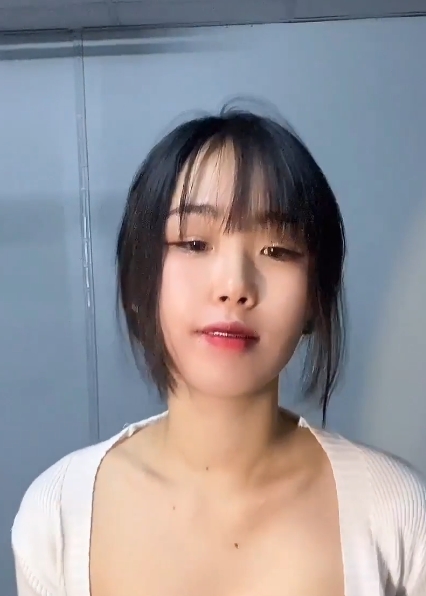 国内外反差婊小狗福利姬合集,NVNP和46G双版本,百度盘上贤妗