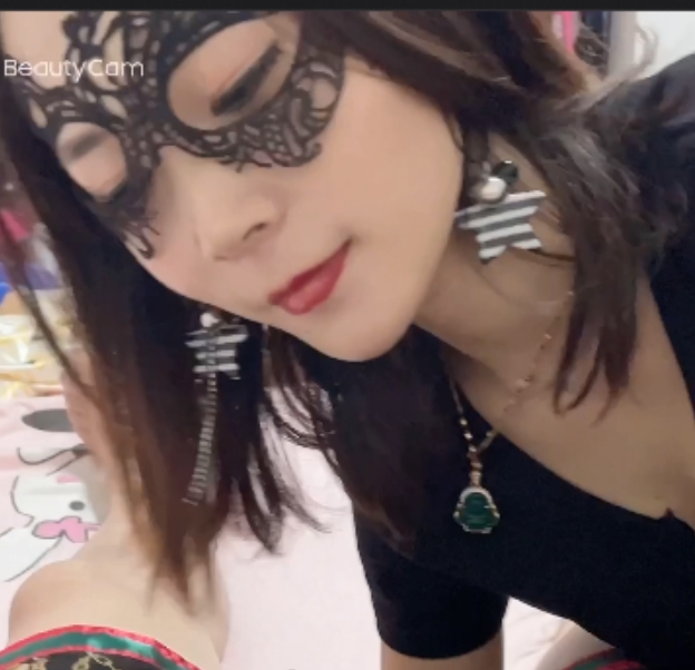 绿帽妻子系列1-7部21g:性感妩媚的伊能静引发的情感冲突