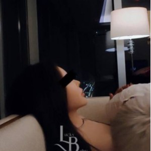 妻子LuckyQL77744.2g合集：收藏百度ED2K，7月新增视频