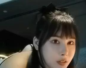 女神舞帝利哥:征服斗图界的颜值女神,精彩GIF动图、短视频等尽收眼底