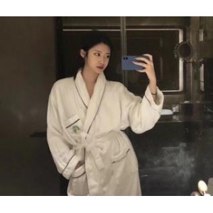 神秘推特女炮手餐妞卿-自拍不露脸，小哥哥棒棒糖下水道[253V-2.1G]