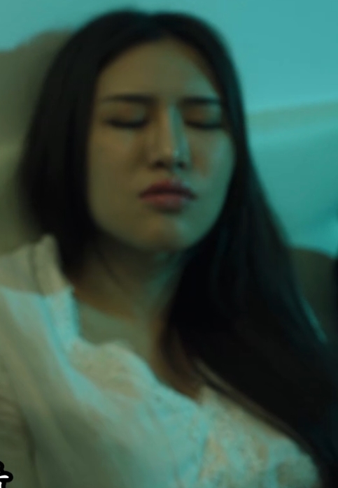 开放大罩杯女星艾熙合集:百度ED2K收藏,32.6G视频尽收眼底
