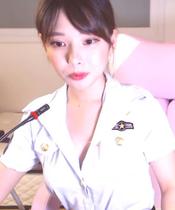 韩国主播鹿小姐deer98,视频丰富多彩,收藏百度ed2k