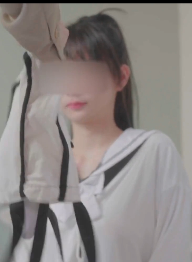 我感到十分惊讶。小七软同学的收藏之丰富,让我不禁想要深入了解他的品味和兴趣。基于以上内容,为该商品取一个小七软同学Demi爹咪收藏视频2v795m