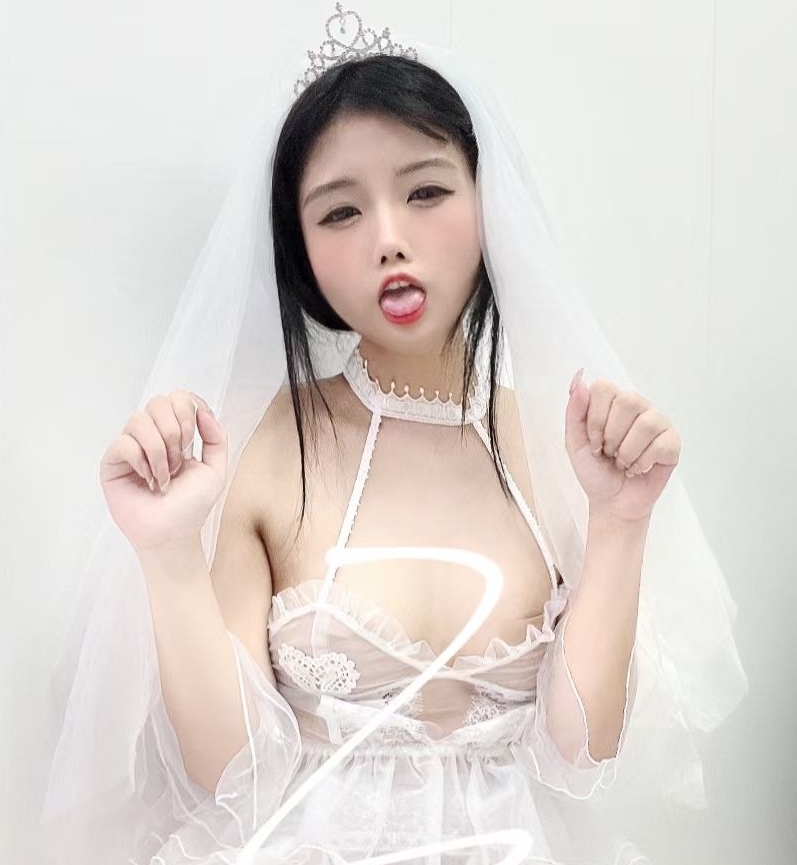 “绝美婚纱风”:喵四剧情婚纱8v1.45g,收藏百度