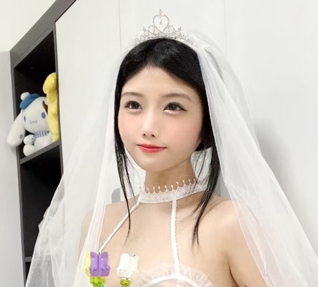 “绝美婚纱风”:喵四剧情婚纱8v1.45g,收藏百度