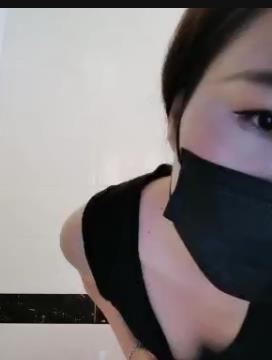 了各种G引内容,让观众可以一次性欣赏到妖媚婷儿在户外的精彩表现。不论是喜欢经典老头、建筑工、年轻小伙还是滴滴司机,这个合集都能满足你的口味。赶紧来感受妖媚婷儿的魅力吧!