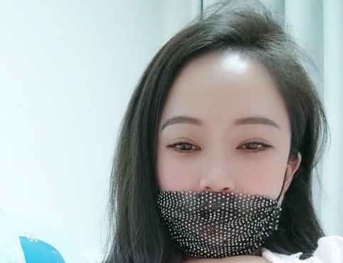 性感小阿姨小雪,丝袜熟女韵味,视频30分钟,56.7G