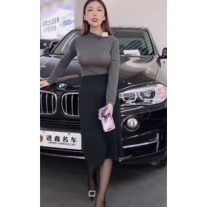 女销售直播卖车合集99V66G，黑丝大长腿宅男支持