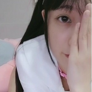 抖音萌妹暴击直播合集2部1.7G绝对领域