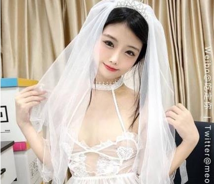 少女喵四性感推特自拍视频合集20部30G太诱人