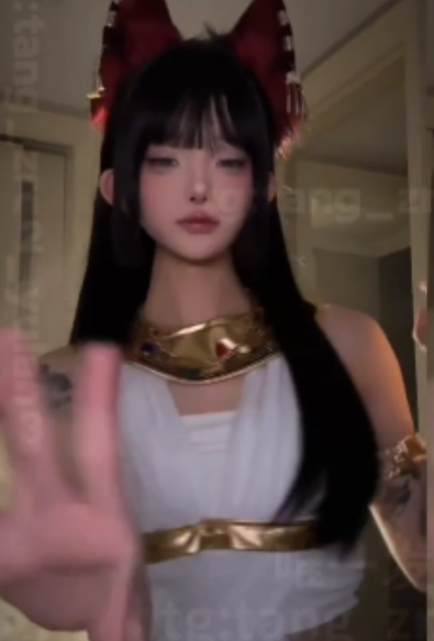 抖音绿小林子热舞精剪13部75M这小腰太顶了