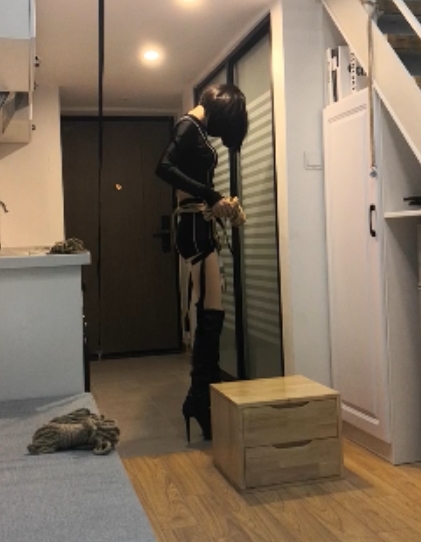 推特一只萌熊鹿角与猫抓束缚SM合集3V6.89G令人血脉喷张